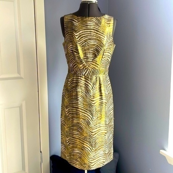 Tory Burch Dress Size 4 Gold Metallic Over Zebra Looking Print Sleeveles